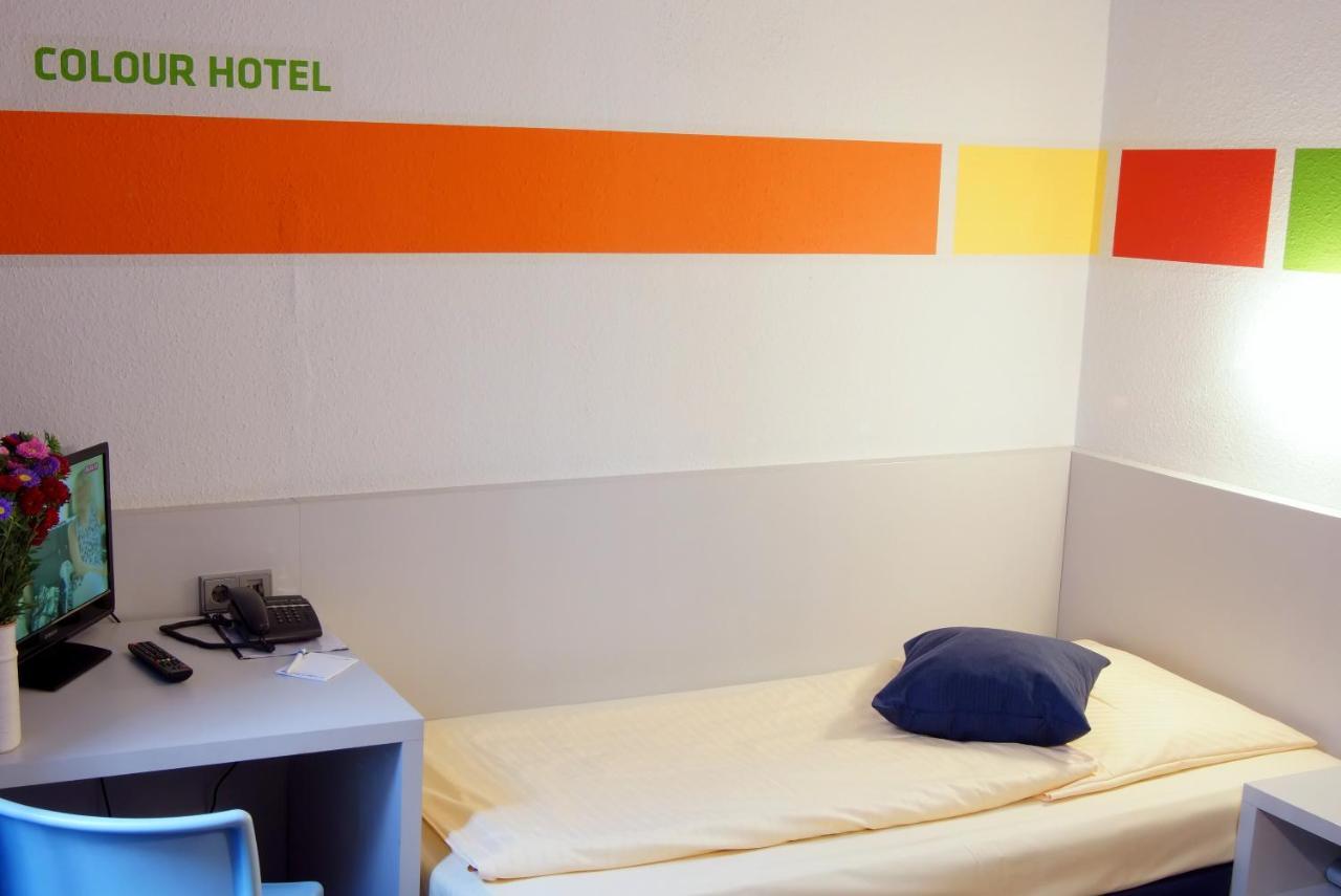 Colour Hotel Frankfurt pe Main Cameră foto